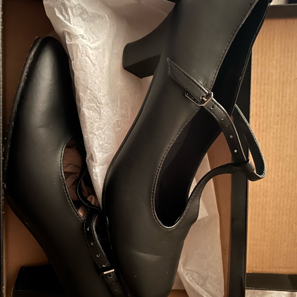 Theatrical black shoes